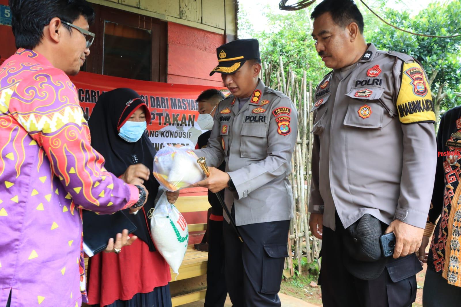 Melalui Program TABIKPUN Kapolres Lampung Utara Serap Aspirasi Dan Bagikan Sembako Kepada Masyarakat